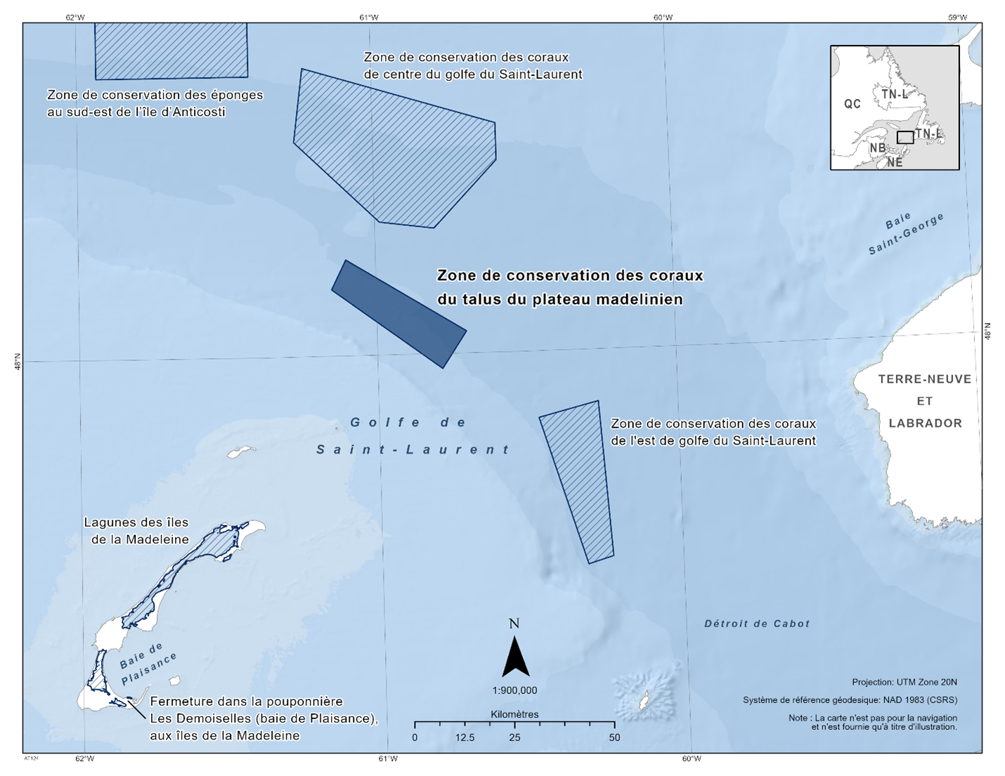 Carte de la zone de conservation des coraux du talus du plateau madelinien représentée en bleu foncé. La carte inclut également les refuges marins situés à proximité avec des lignes diagonales bleu foncé (zone de conservation de l'éponge du sud-est de l'île d'Anticosti, zone de conservation des coraux du centre du golfe du Saint-Laurent, zone de conservation des coraux de l'est du golfe du Saint-Laurent, fermeture des lagunes des Îles-de-la-Madeleine).